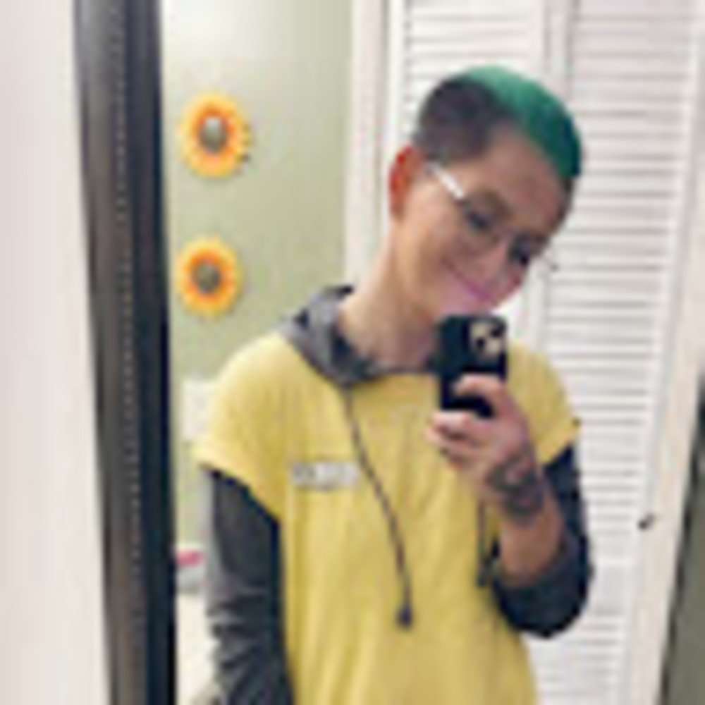 Meet your Posher, Carly